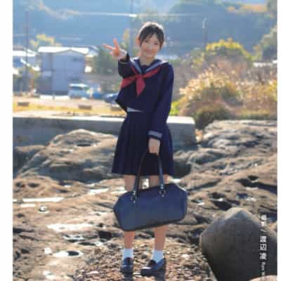日本のAV女優 奈津愛あずさ あなたがそこにいたペーパーバックアダルト写真集