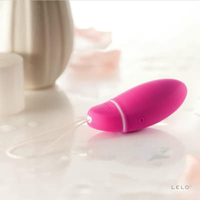 Lelo スマート ルナボール 膣収縮 振動ダンベルボール