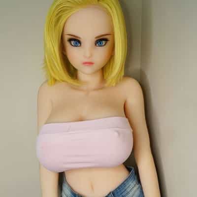 日本のロリKカップ巨乳ラズリ135CMセックスドール