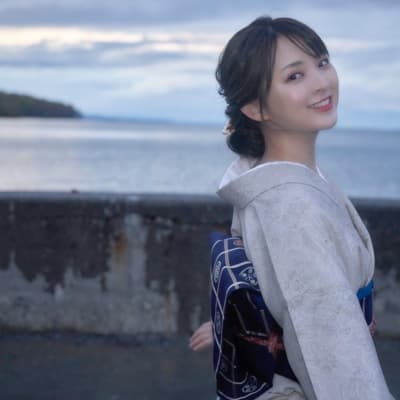 日本のアイドル鈴木咲スペシャルファンブック通常版トップ100ファンの直筆サイン入り写真集付き
